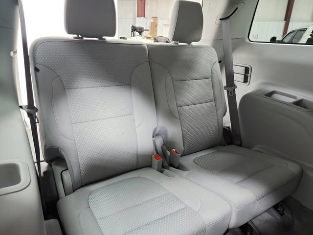 Used 2021 GMC Acadia SLE FWD image 43