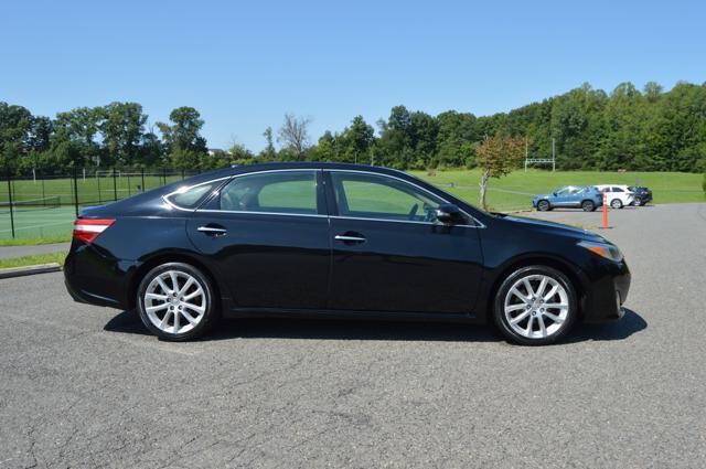 Used 2013 Toyota Avalon Limited FWD image 61