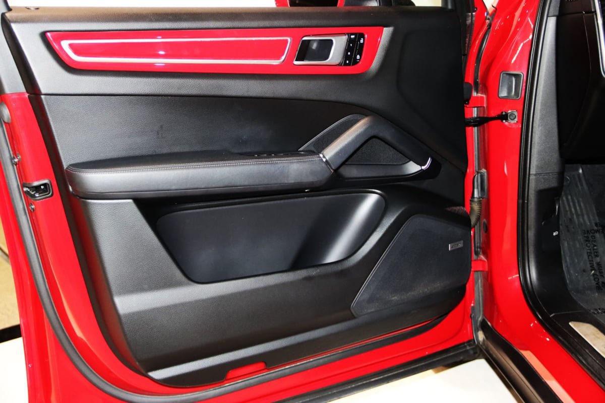 Used 2022 Porsche Cayenne Platinum Edition AWD/4WD image 41