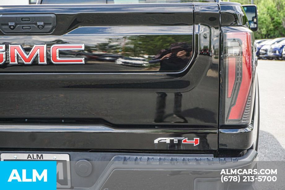 Used 2024 GMC Sierra 2500 AT4 w/ Technology Package AWD/4WD image 13