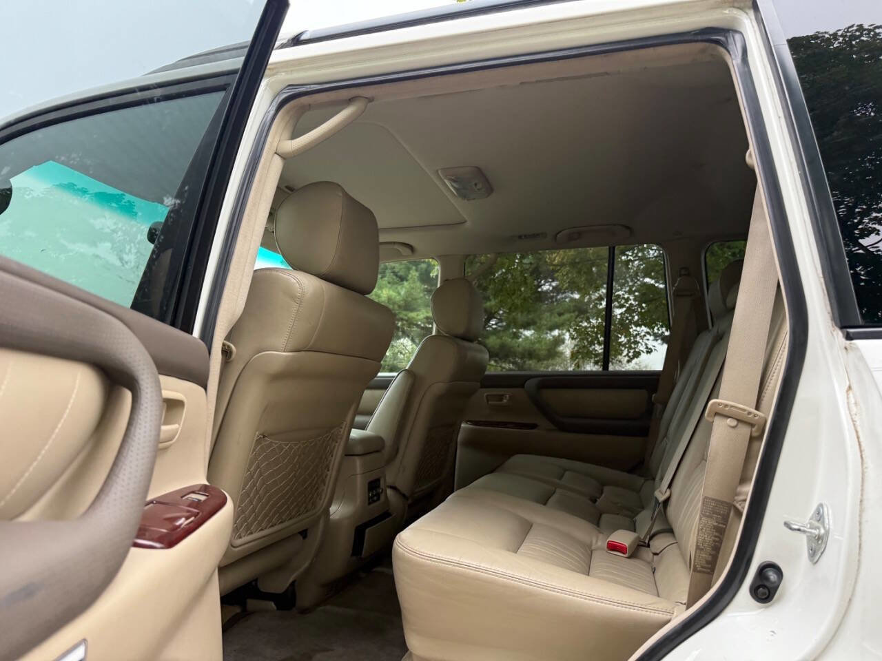 Used 2004 Toyota Land Cruiser image 49