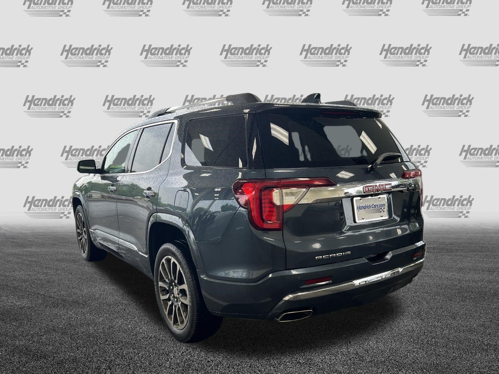 Used 2020 GMC Acadia Denali w/ Technology Package FWD image 8