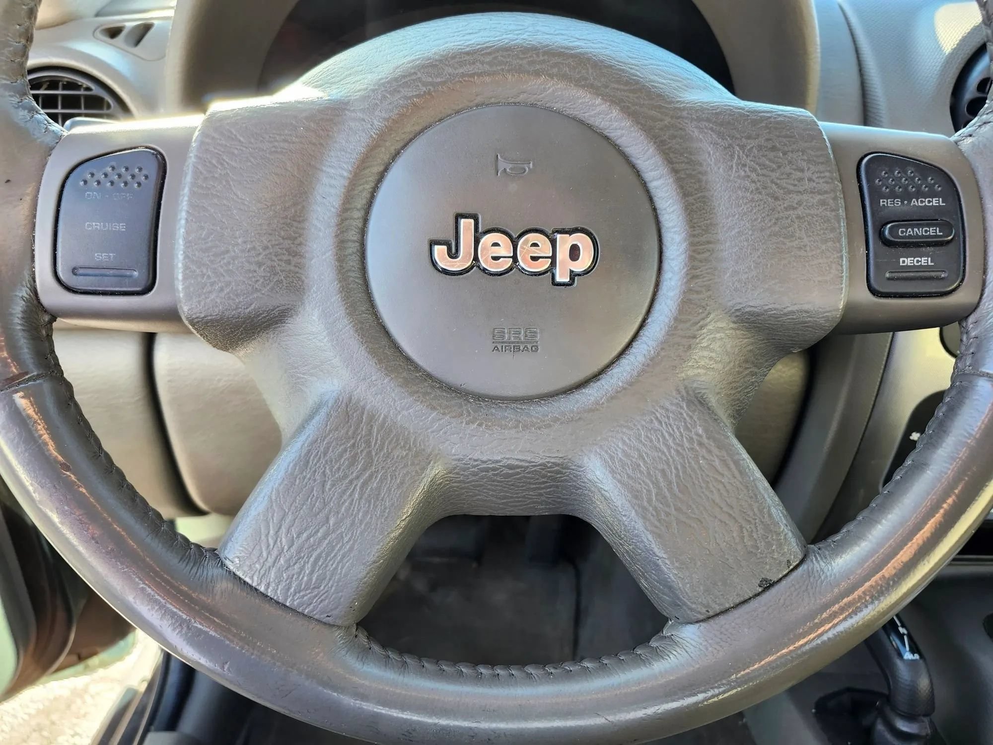 Used 2005 Jeep Liberty Renegade AWD/4WD image 14