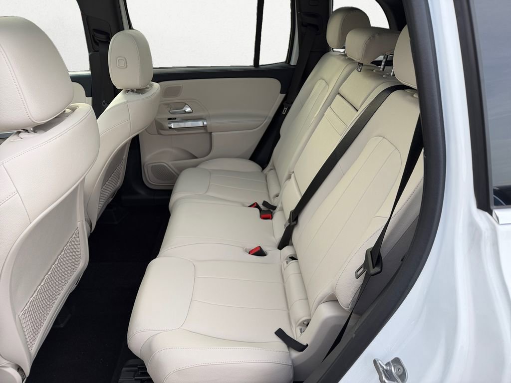 New 2026 Mercedes-Benz GLB 250 4MATIC image 13