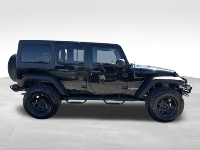 Used 2015 Jeep Wrangler Unlimited Rubicon w/ Dual Top Group AWD/4WD image 6