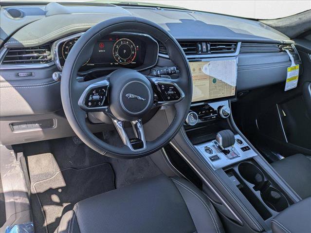 New 2026 Jaguar F-PACE R-Dynamic S image 3