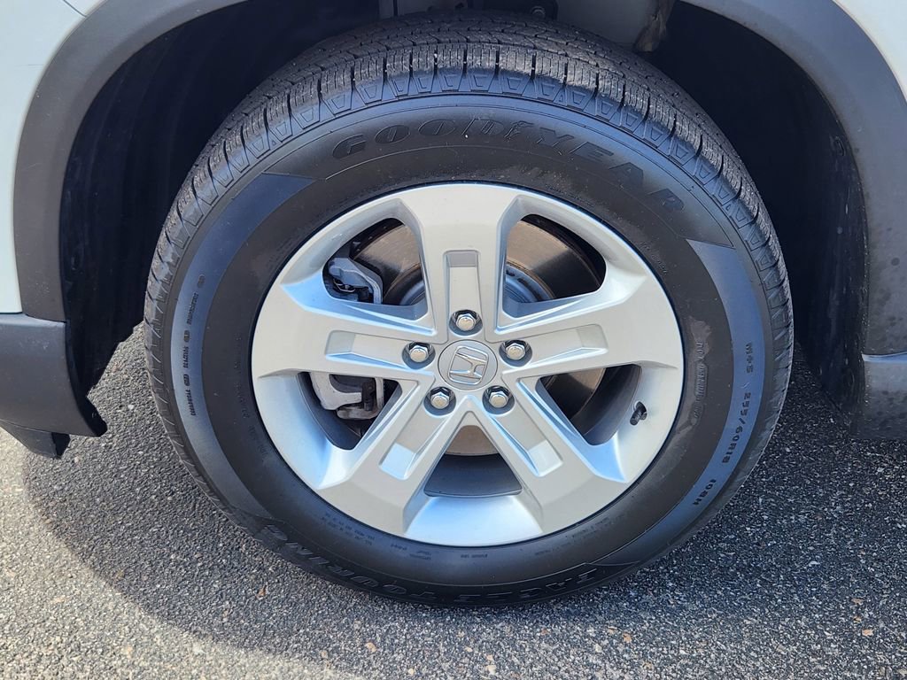 Used 2023 Honda Pilot LX image 9