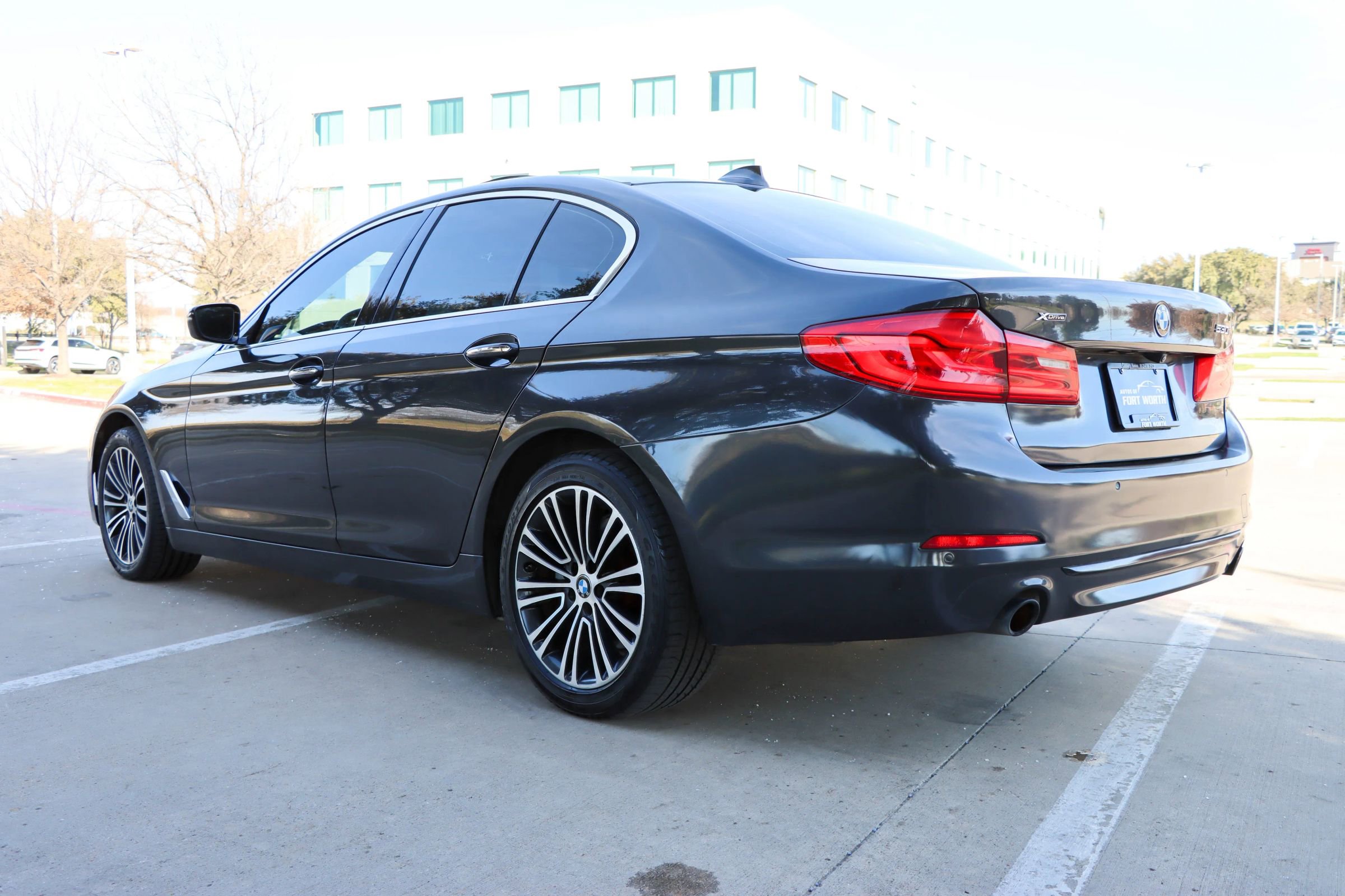 Used 2018 BMW 530i xDrive image 5