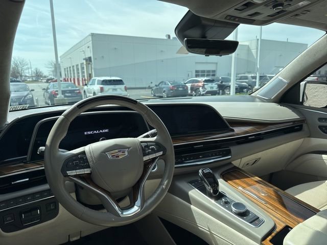 Used 2024 Cadillac Escalade Sport Platinum image 15
