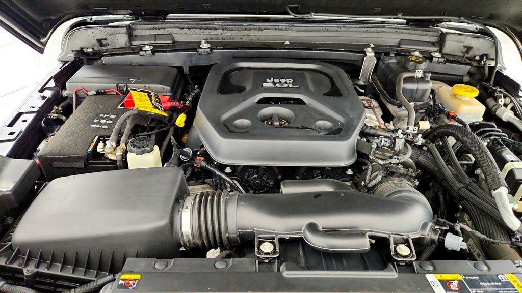 Used 2022 Jeep Wrangler Unlimited Sport AWD/4WD image 26