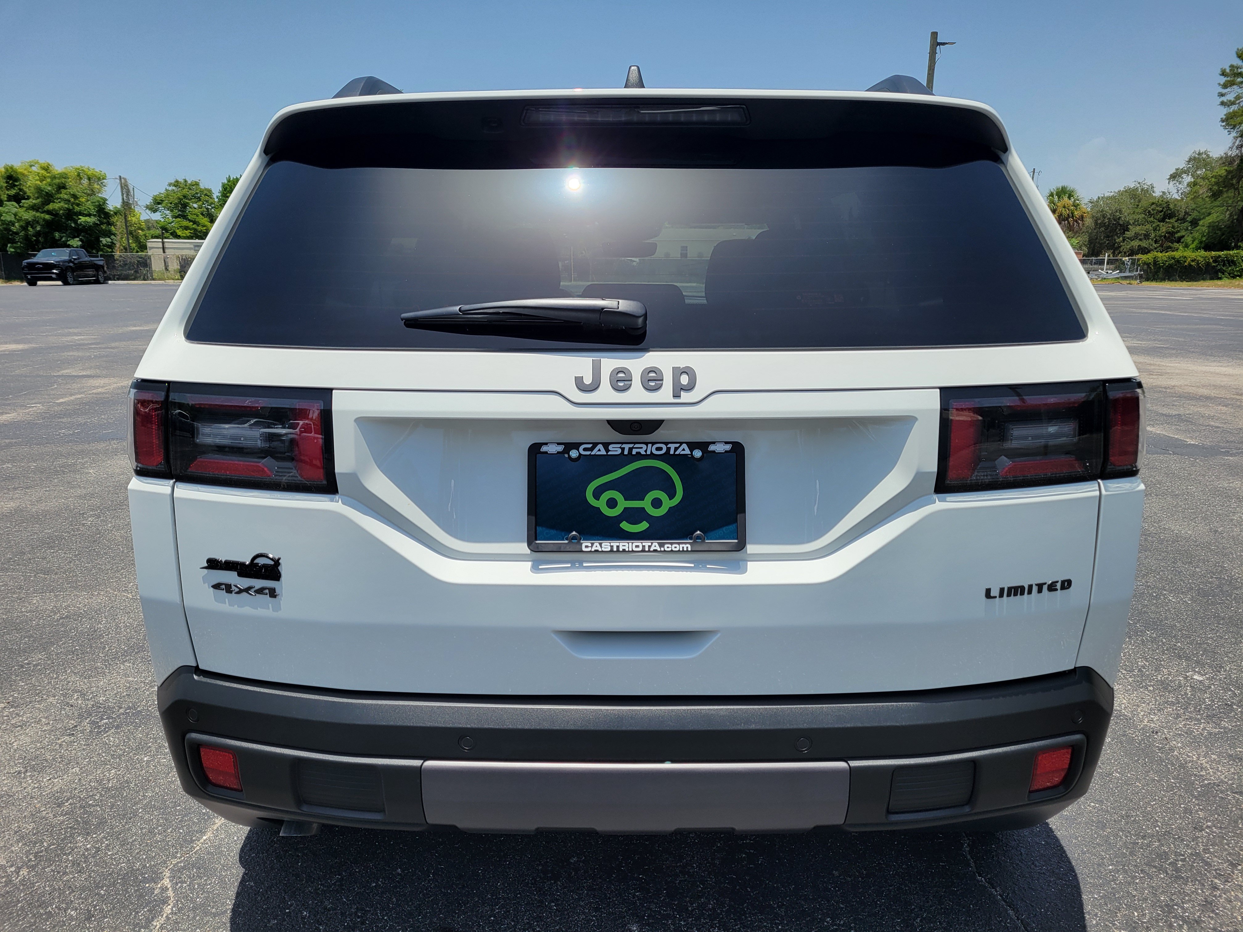 Used 2026 Jeep Cherokee Limited AWD/4WD image 6