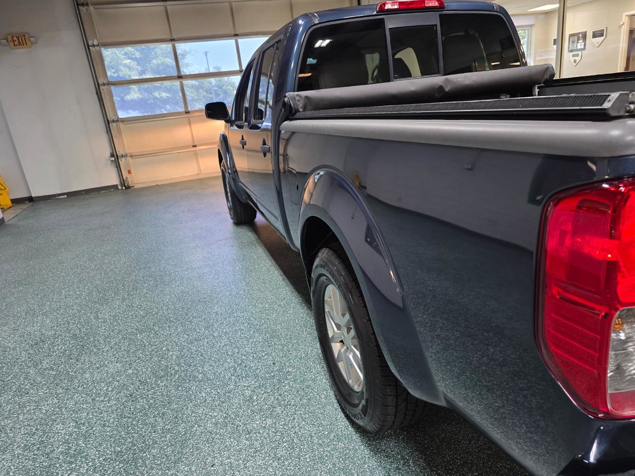 Used 2019 Nissan Frontier SV RWD image 10