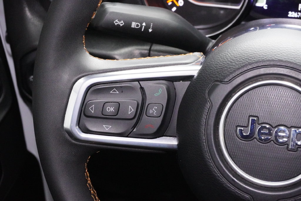 Used 2023 Jeep Gladiator Overland AWD/4WD image 20