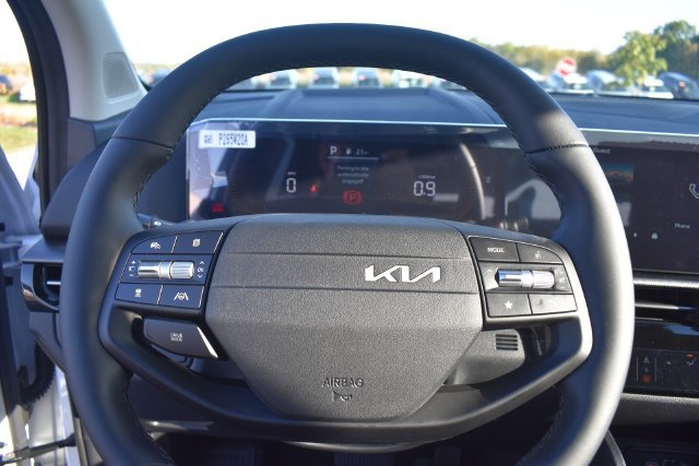New 2027 Kia Sportage LX FWD image 28