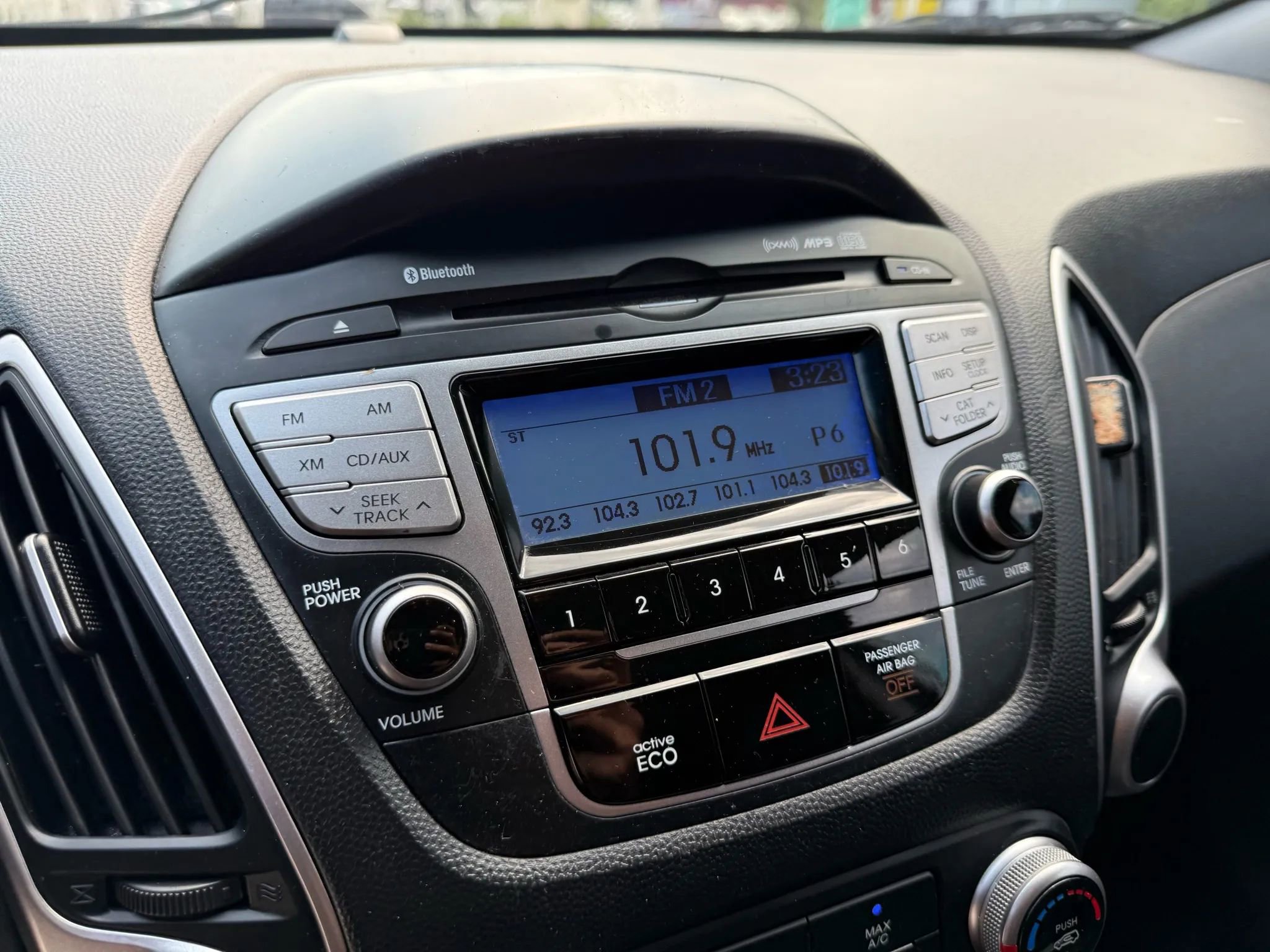 Used 2013 Hyundai Tucson GLS image 25