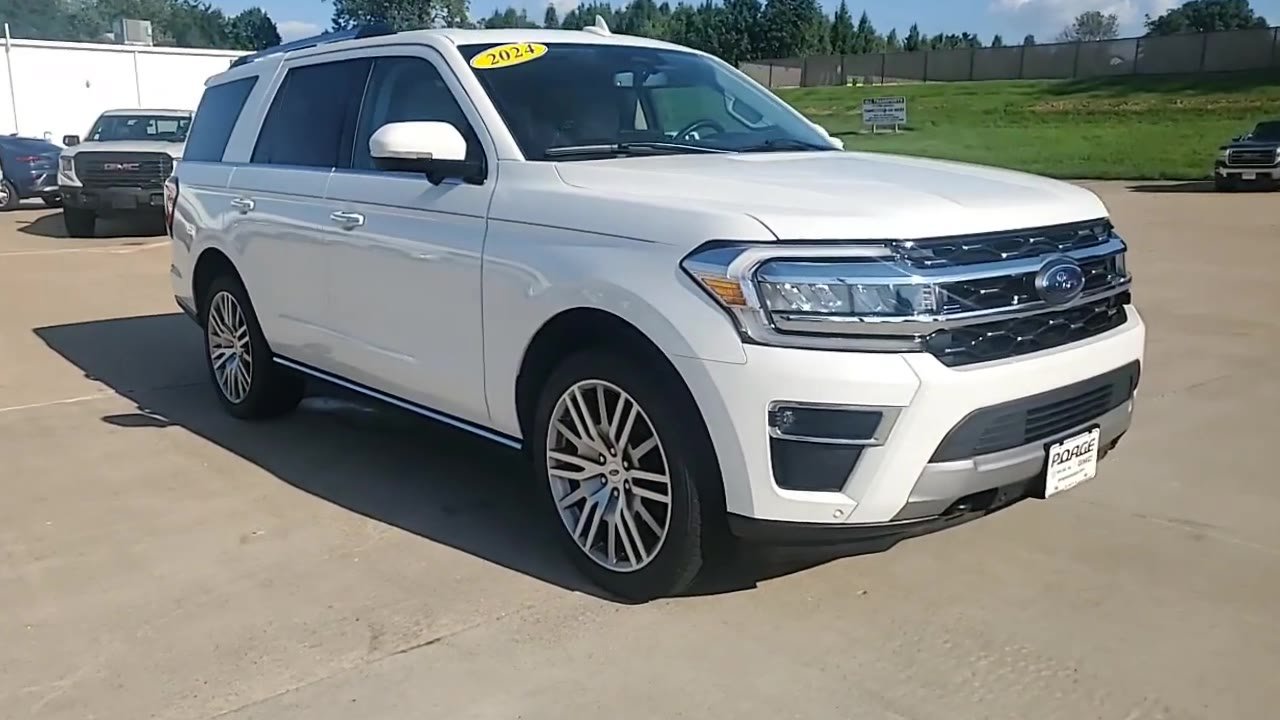 Used 2024 Ford Expedition Limited AWD/4WD image 2
