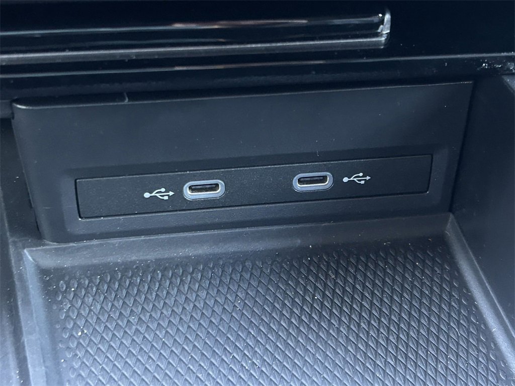 Used 2024 Volkswagen Atlas Cross Sport SEL image 34