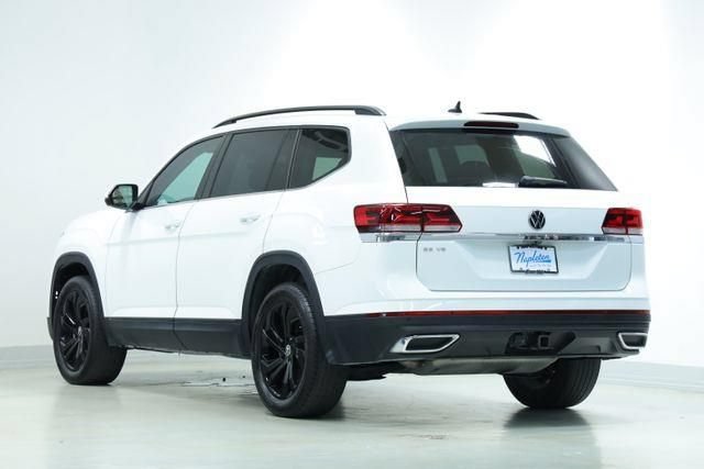 Used 2022 Volkswagen Atlas SE w/ Black Wheel Package FWD image 5