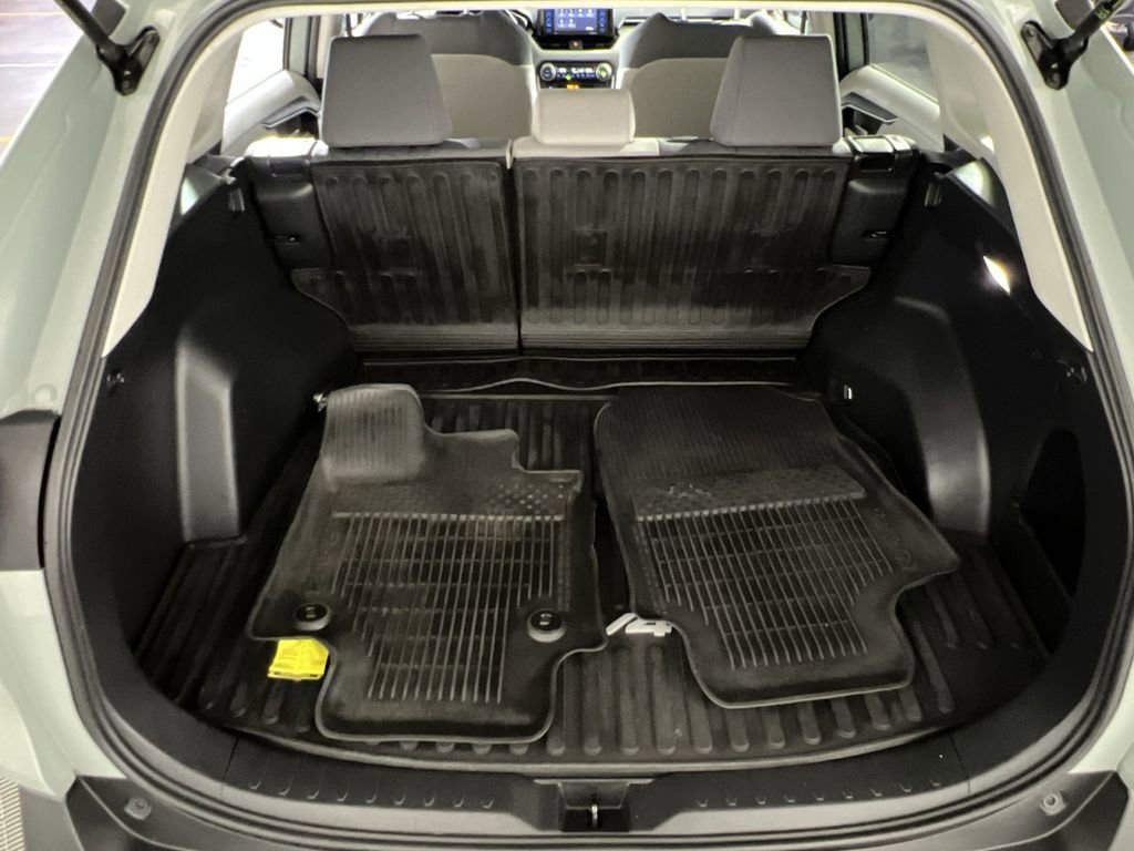 Used 2022 Toyota RAV4 XLE image 24