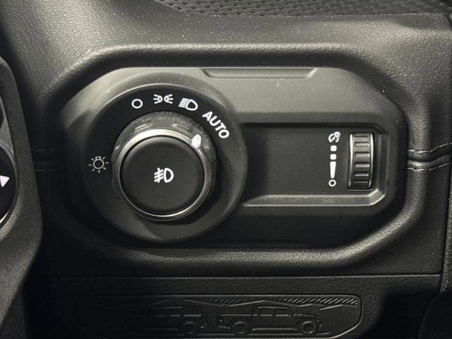 Used 2024 Jeep Wrangler Unlimited Rubicon w/ Convenience Group image 23