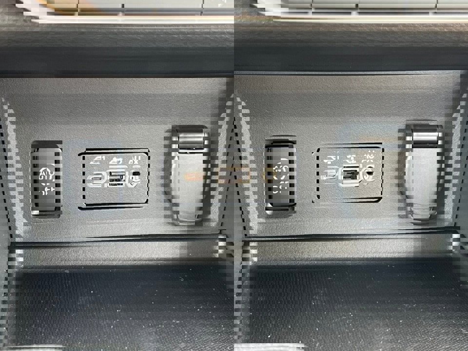 New 2025 Nissan Sentra SV w/ SV Premium Package image 24