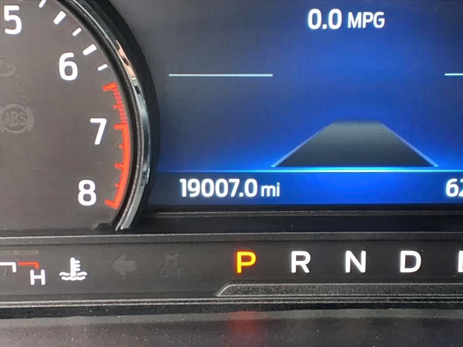 Used 2022 Ford Explorer XLT w/ Equipment Group 202A image 25