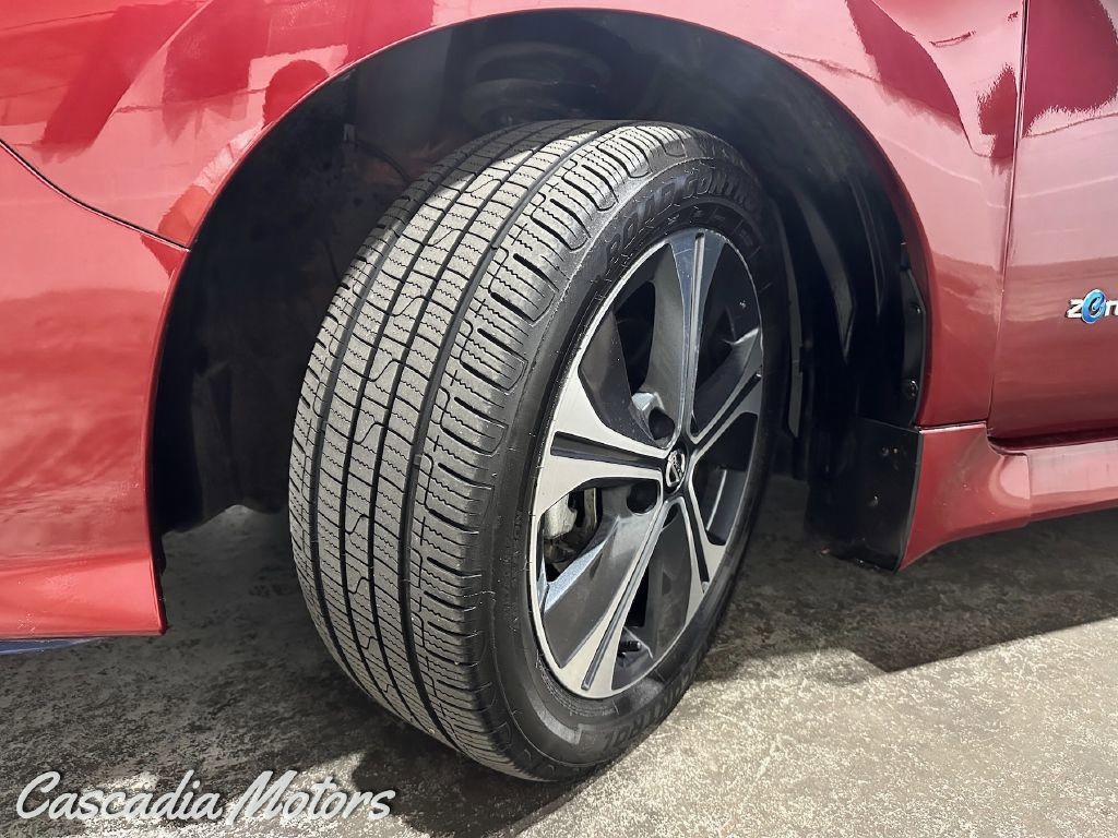 Used 2019 Nissan Leaf SL Plus image 34