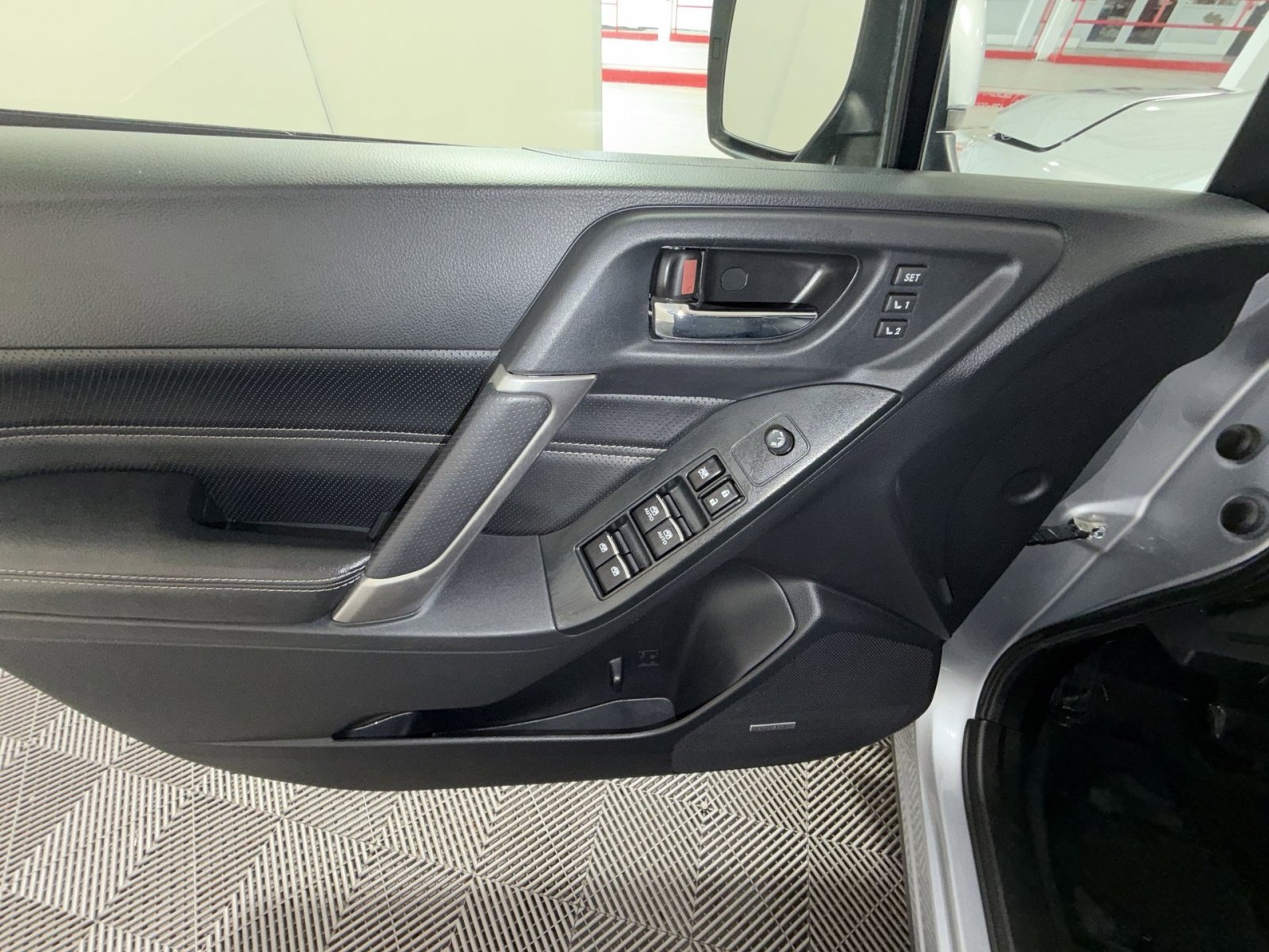 Used 2017 Subaru Forester 2.5i Touring image 15