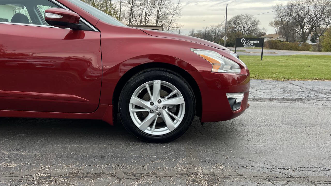 Used 2015 Nissan Altima 2.5 SV w/ Convenience Package FWD image 9