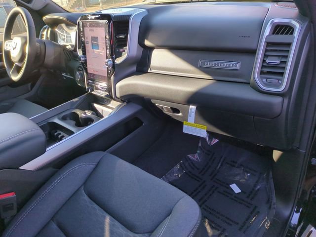 New 2026 RAM 1500 4x4 Crew Cab image 31