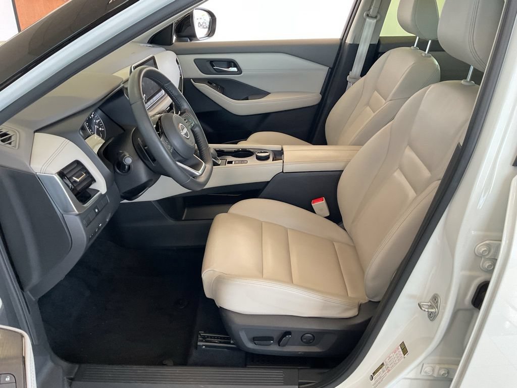 Used 2023 Nissan Rogue SL AWD/4WD image 10