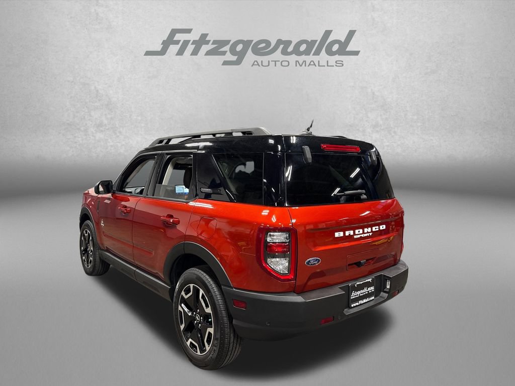 Used 2023 Ford Bronco Sport Outer Banks w/ Tech Package AWD/4WD image 8