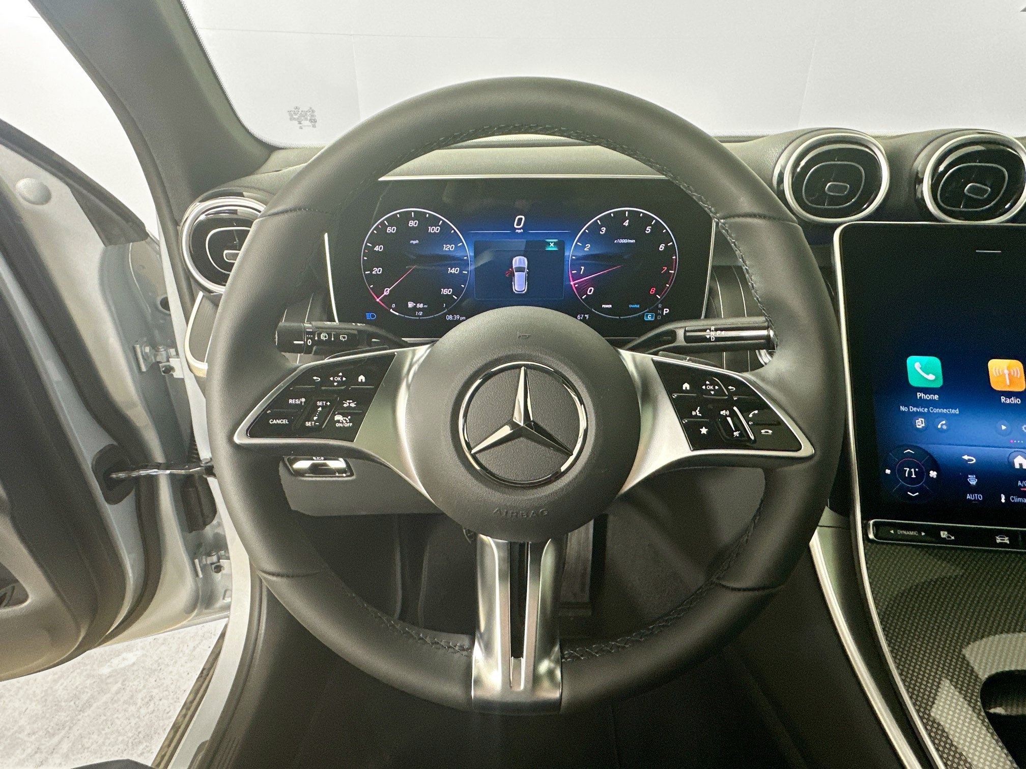 Used 2026 Mercedes-Benz GLC 300 4MATIC image 11
