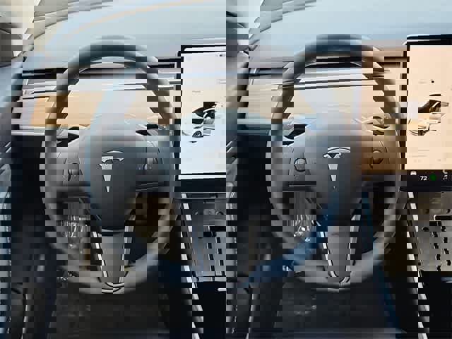 Used 2019 Tesla Model 3 Standard Range Plus image 23