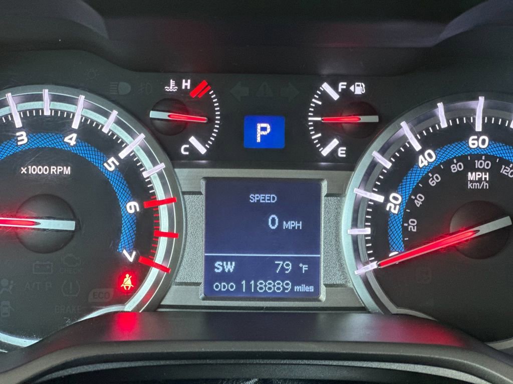 Used 2018 Toyota 4Runner SR5 Premium AWD/4WD image 26