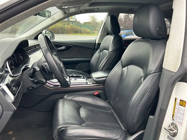 Used 2019 Audi Q8 Prestige w/ Luxury Package image 12