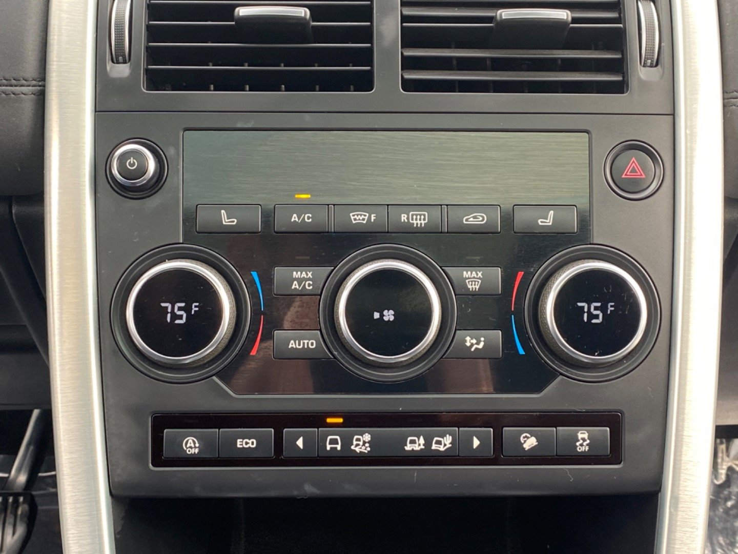 Used 2019 Land Rover Discovery Sport HSE image 17