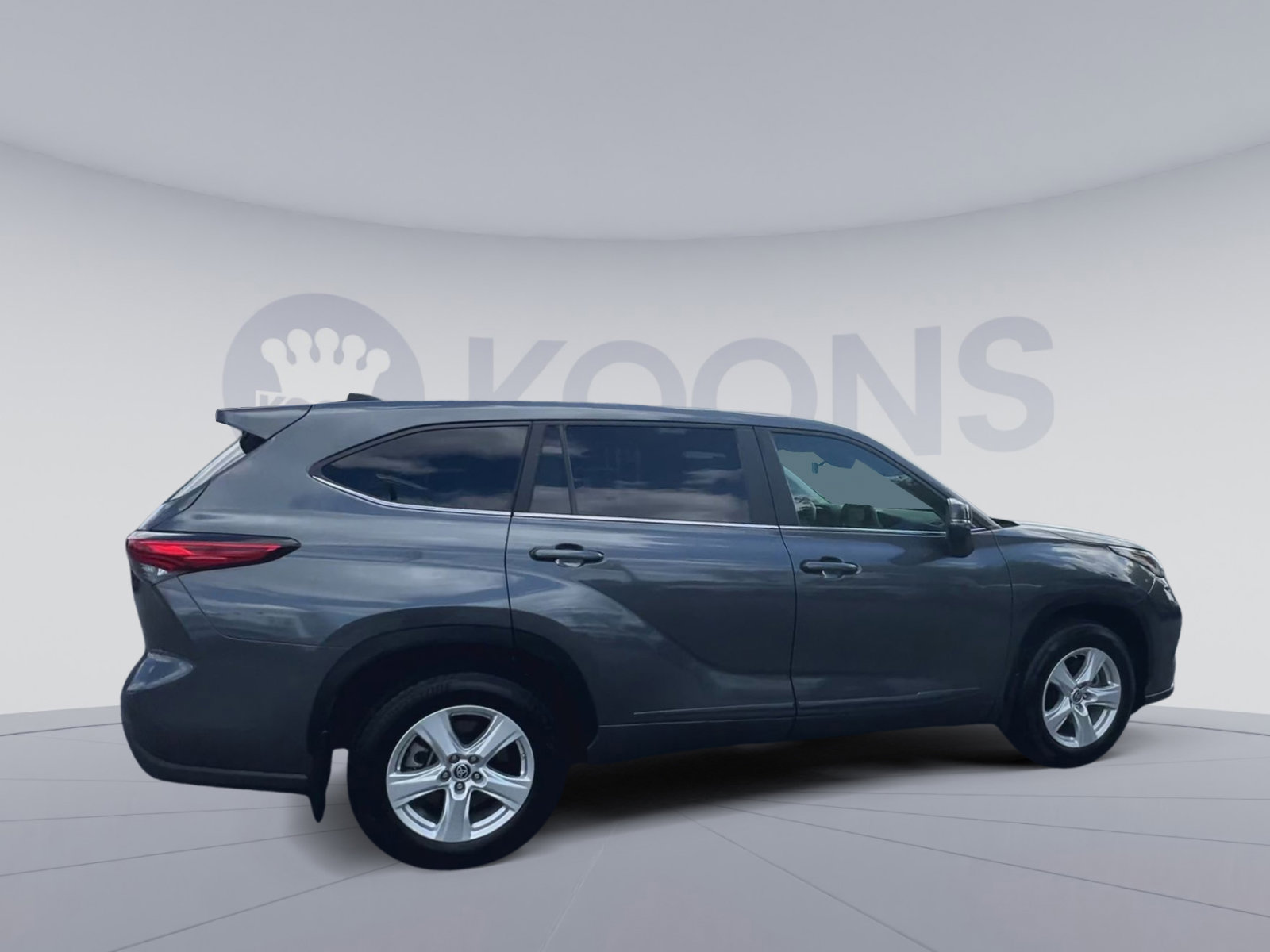 Used 2023 Toyota Highlander L AWD/4WD image 12