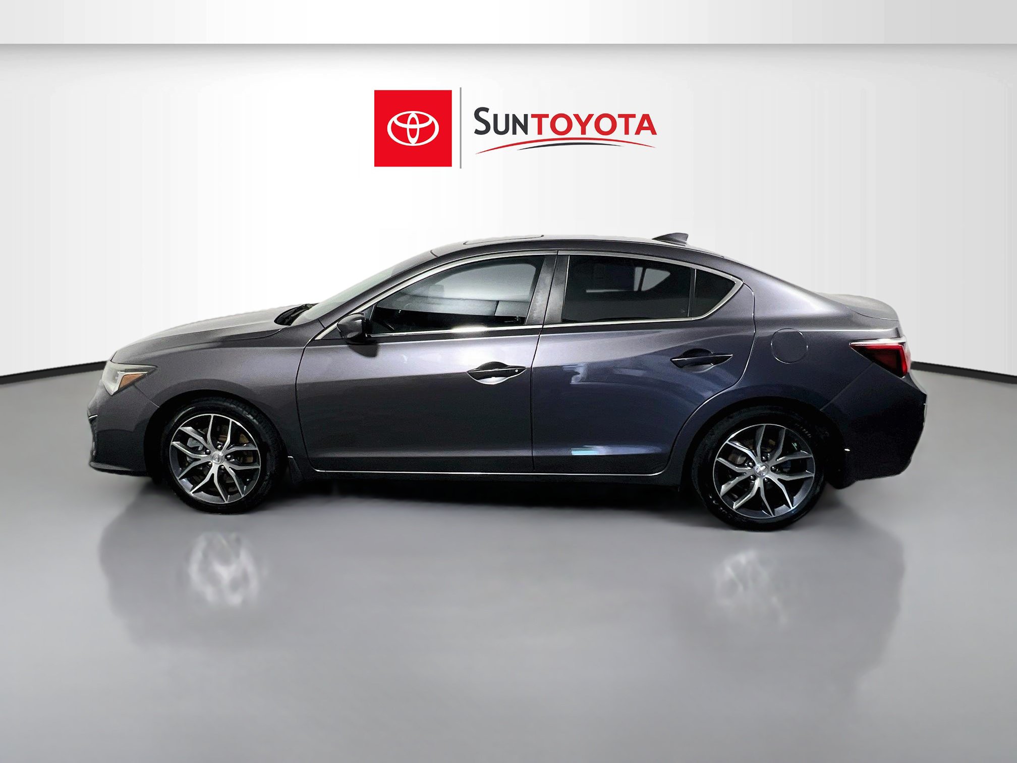Used 2019 Acura ILX w/ Premium Package FWD image 7