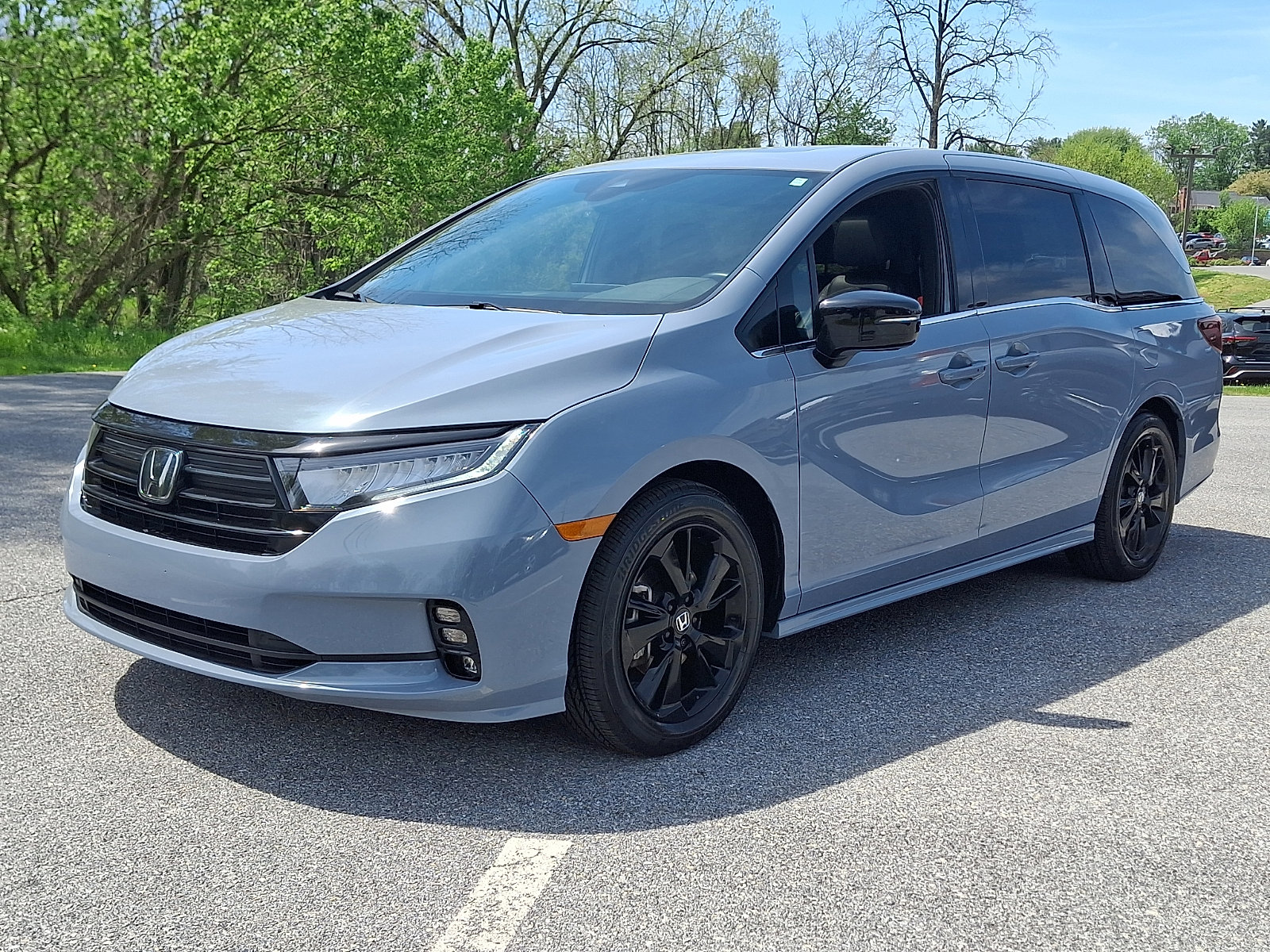 Used 2023 Honda Odyssey Sport image 3