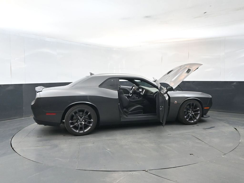 Used 2022 Dodge Challenger R/T Scat Pack w/ Plus Package image 25