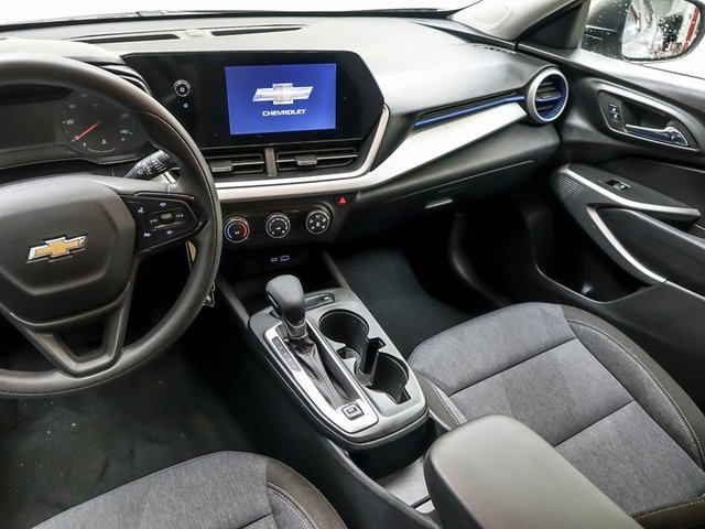 Used 2024 Chevrolet Trax LS w/ Driver Confidence Package image 13