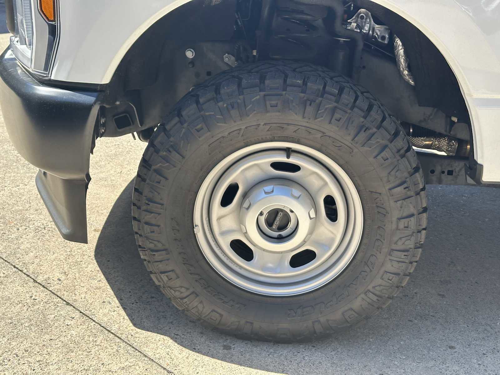 Used 2024 Ford F250 XL image 11