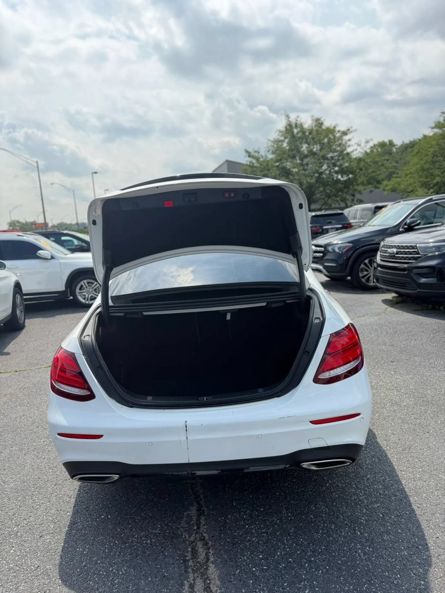 Used 2020 Mercedes-Benz E 350 4MATIC Sedan w/ Parking Assistance Package image 7