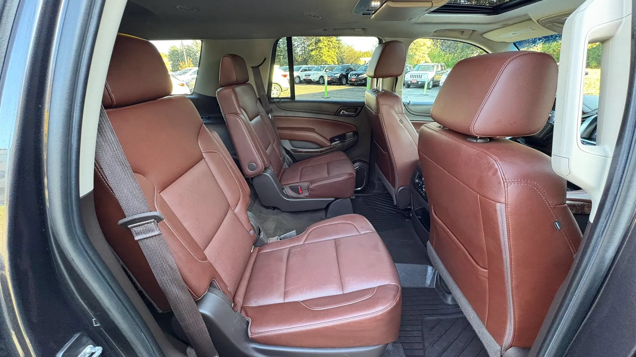 Used 2018 Chevrolet Tahoe Premier AWD/4WD image 31