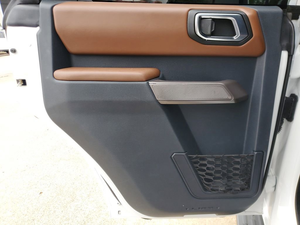 Used 2023 Ford Bronco Outer Banks w/ Sasquatch Package image 12