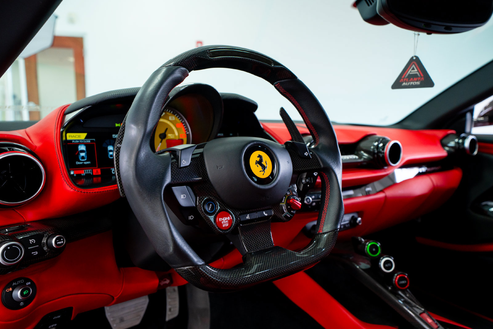 Used 2020 Ferrari 812 Superfast RWD image 79