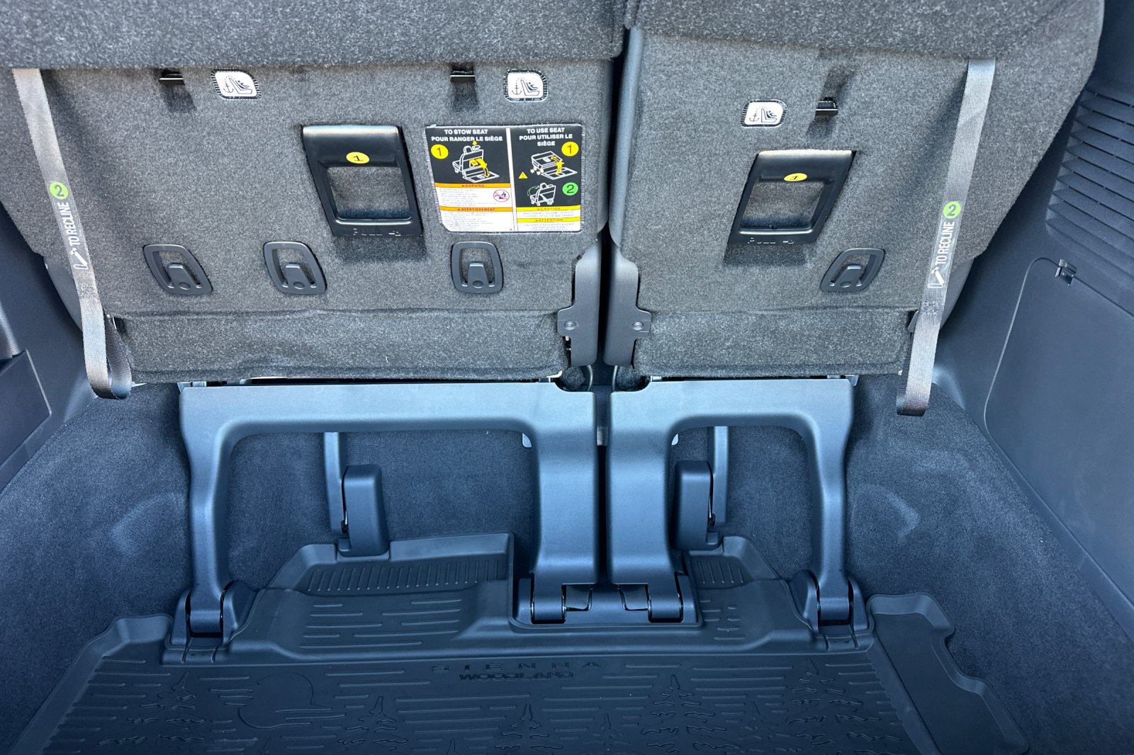 New 2026 Toyota Sienna XLE Woodland Edition AWD/4WD image 17