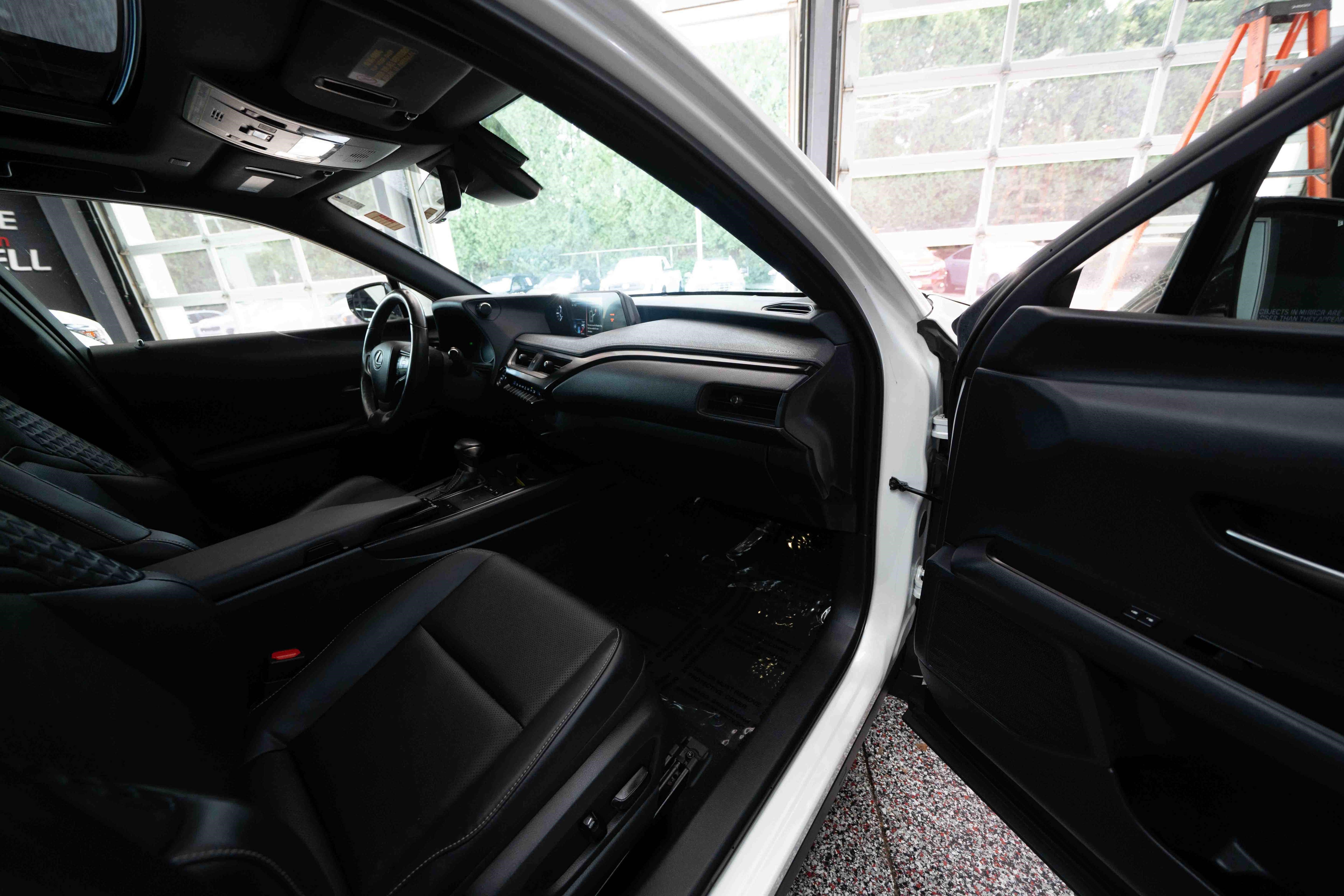 Used 2020 Lexus UX 250h w/ Premium Package AWD/4WD image 25