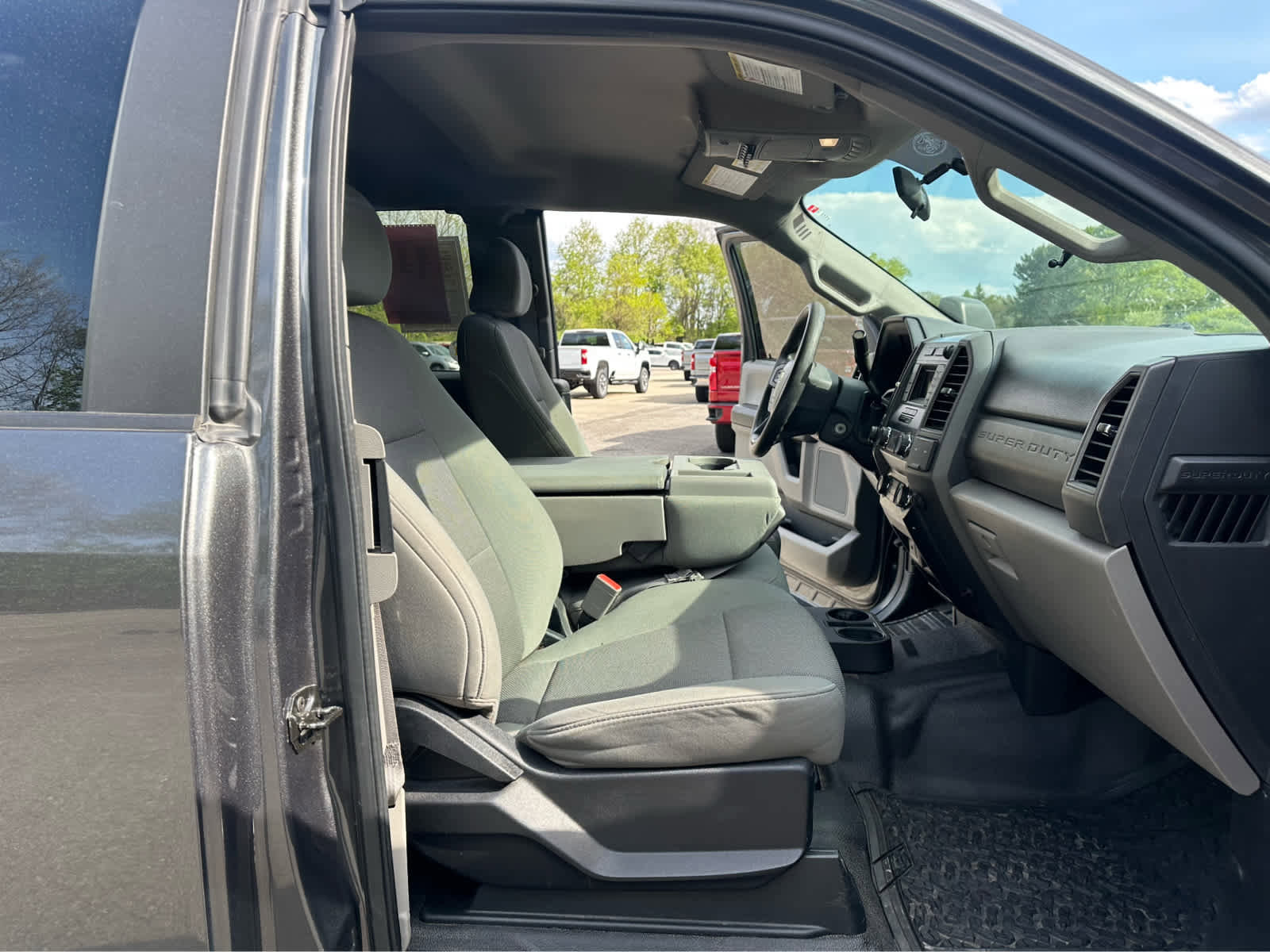 Used 2019 Ford F250 XL w/ STX Appearance Package AWD/4WD image 19